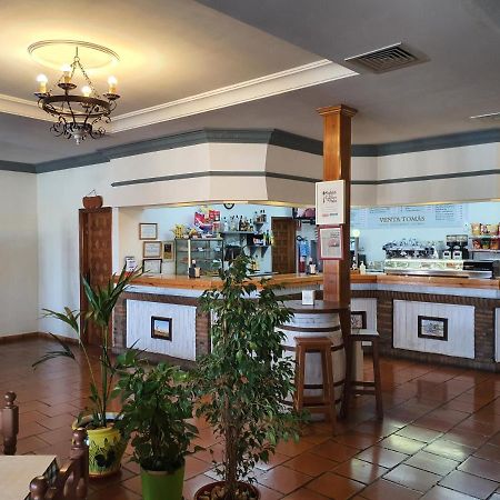 Hotel-Restaurante Venta Tomas Almuradiel Экстерьер фото