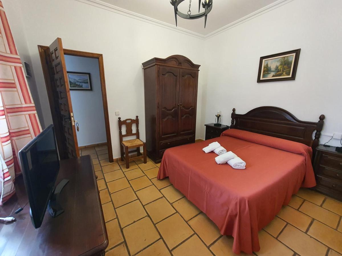 Hotel-Restaurante Venta Tomas Almuradiel Экстерьер фото
