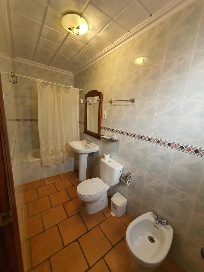 Hotel-Restaurante Venta Tomas Almuradiel Экстерьер фото
