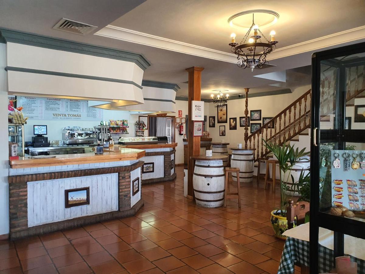 Hotel-Restaurante Venta Tomas Almuradiel Экстерьер фото